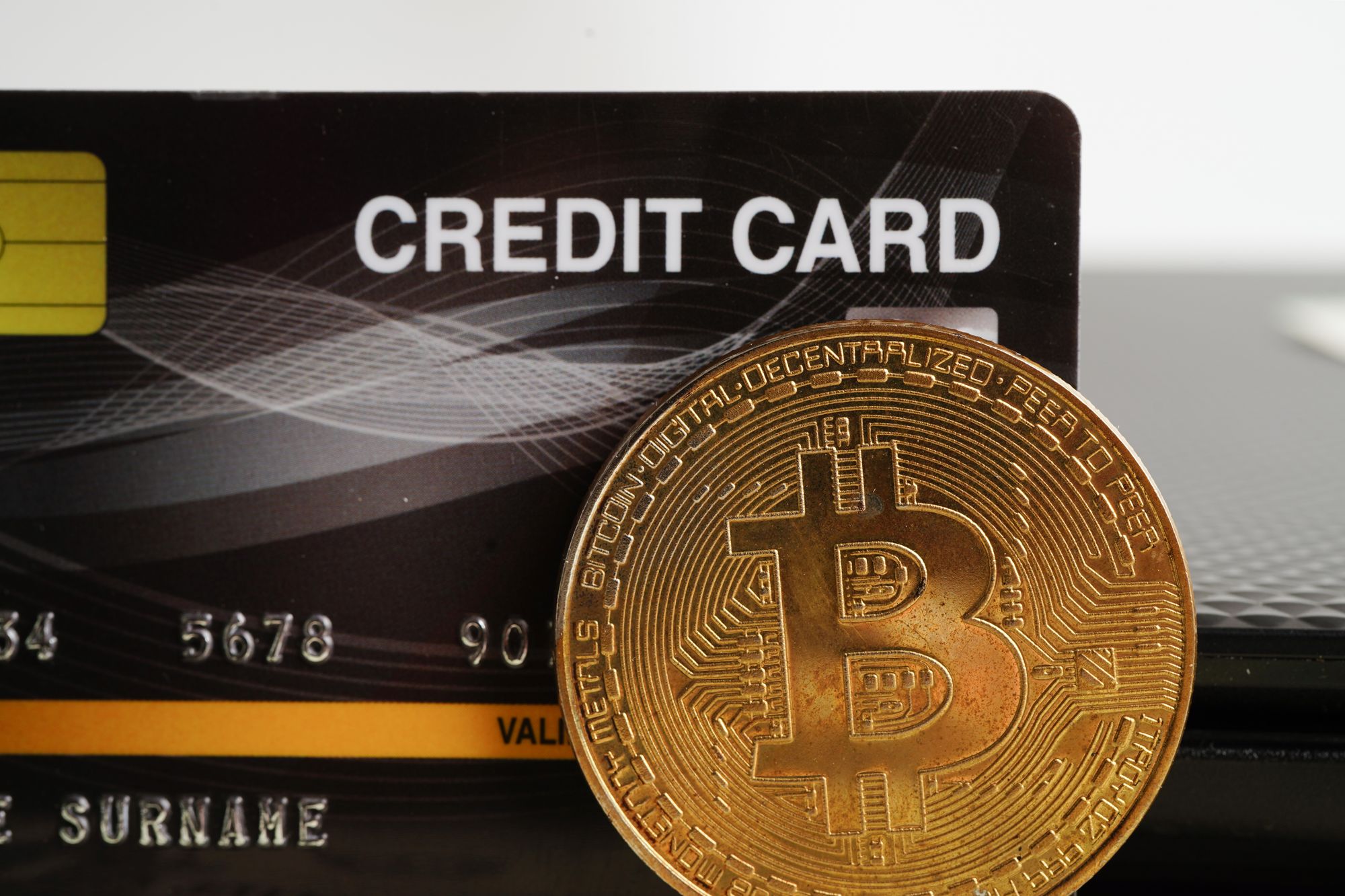 Two Uzbekistani Banks Allowed to Issue Crypto Cards
